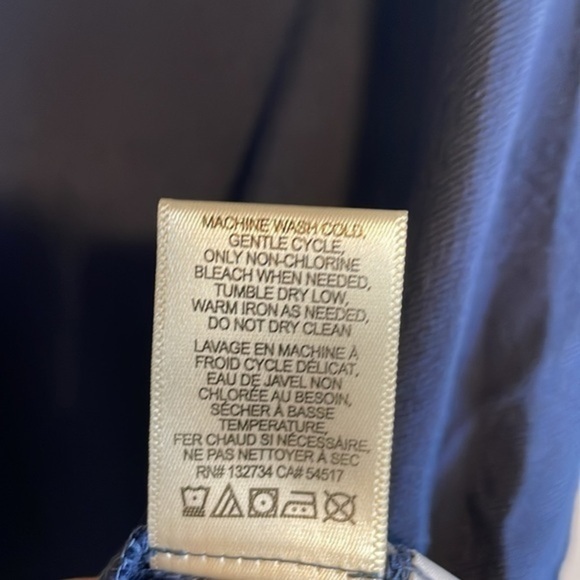 Side Stitch V-Neck Woven Short Sleeve T-Shirt Women’s Size Medium Deep Sea Blue - Picture 7 of 7